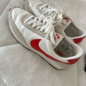 Woman’s Nike shoes size 8.5